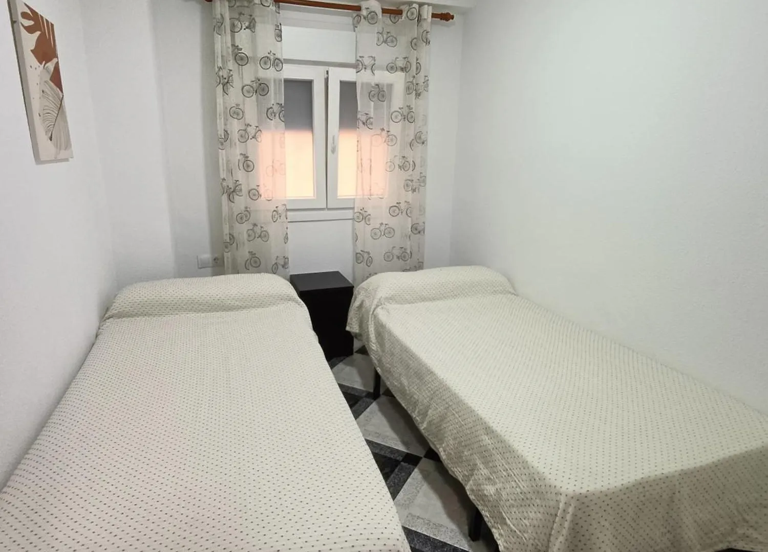 Piso Calidad Precio Junto A La Playa De La Victoria Appartement Cádiz