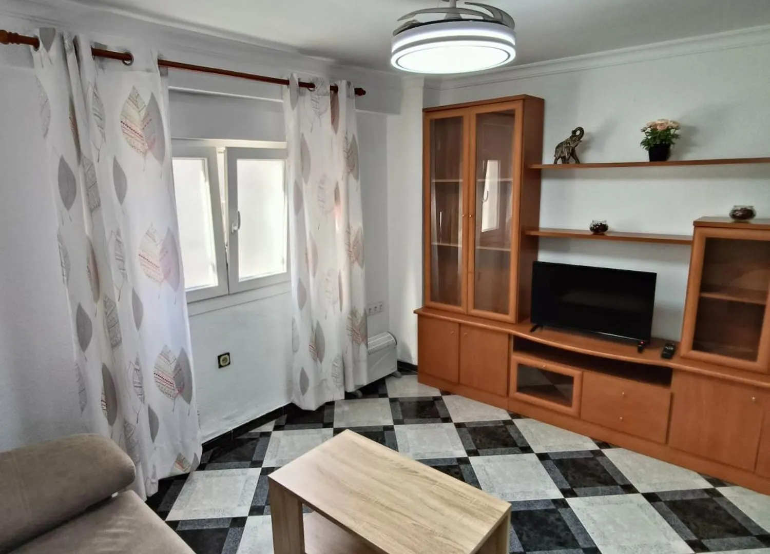 Piso Calidad Precio Junto A La Playa De La Victoria Appartement Cádiz Spanje